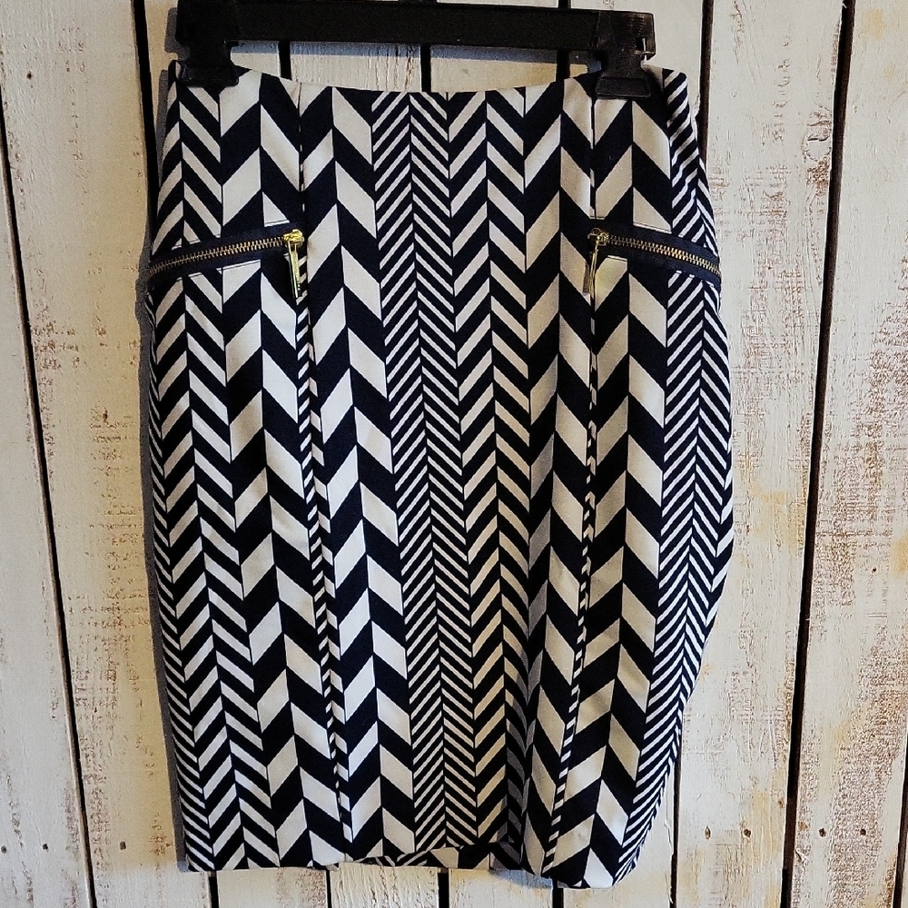 Michael Kors Navy and White Chevron Pencil Skirt
